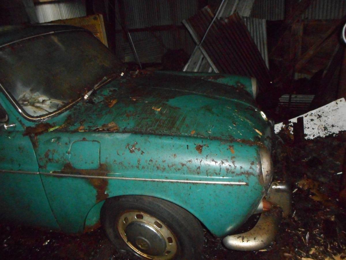 Volkswagen-type-3-1967-green-8