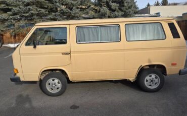 Volkswagen-vanagon-1985-yellow-2