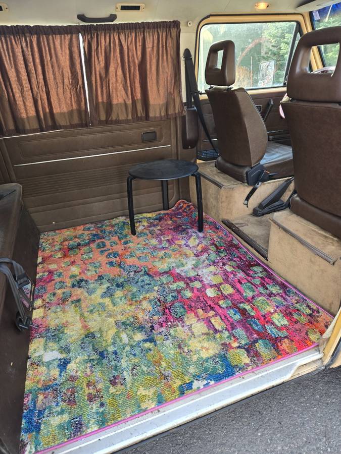 Volkswagen-vanagon-1985-yellow-6