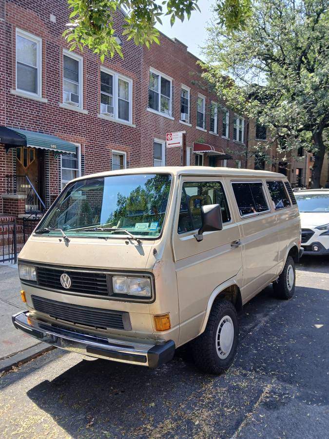 Volkswagen-vanagon-1986-brown-9