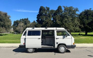 Volkswagen-vanagon-1989-white-13