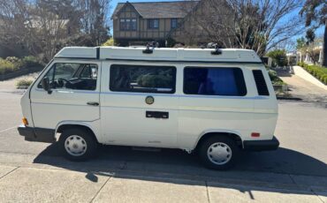 Volkswagen-vanagon-1989-white