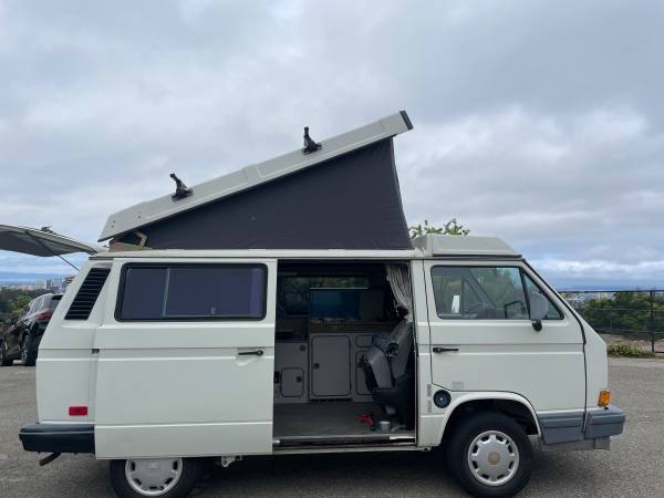 Volkswagen-vanagon-1989-white-8