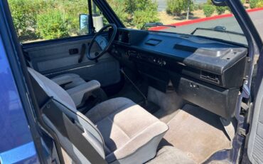 Volkswagen-vanagon-1990-4