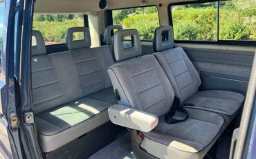 Volkswagen-vanagon-1990-5
