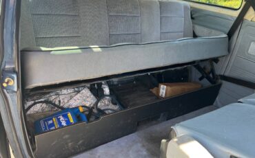 Volkswagen-vanagon-1990-9