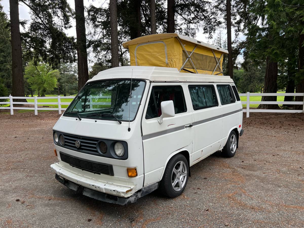 Volkswagen-vanagon-camper-1990-1