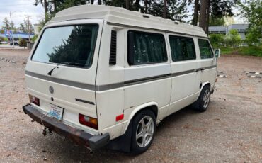 Volkswagen-vanagon-camper-1990-2