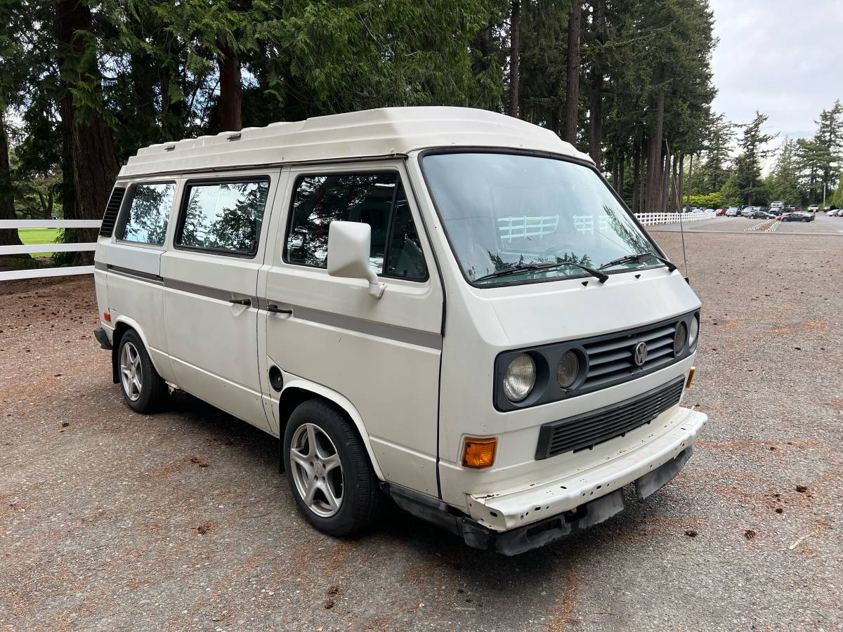 Volkswagen-vanagon-camper-1990-4