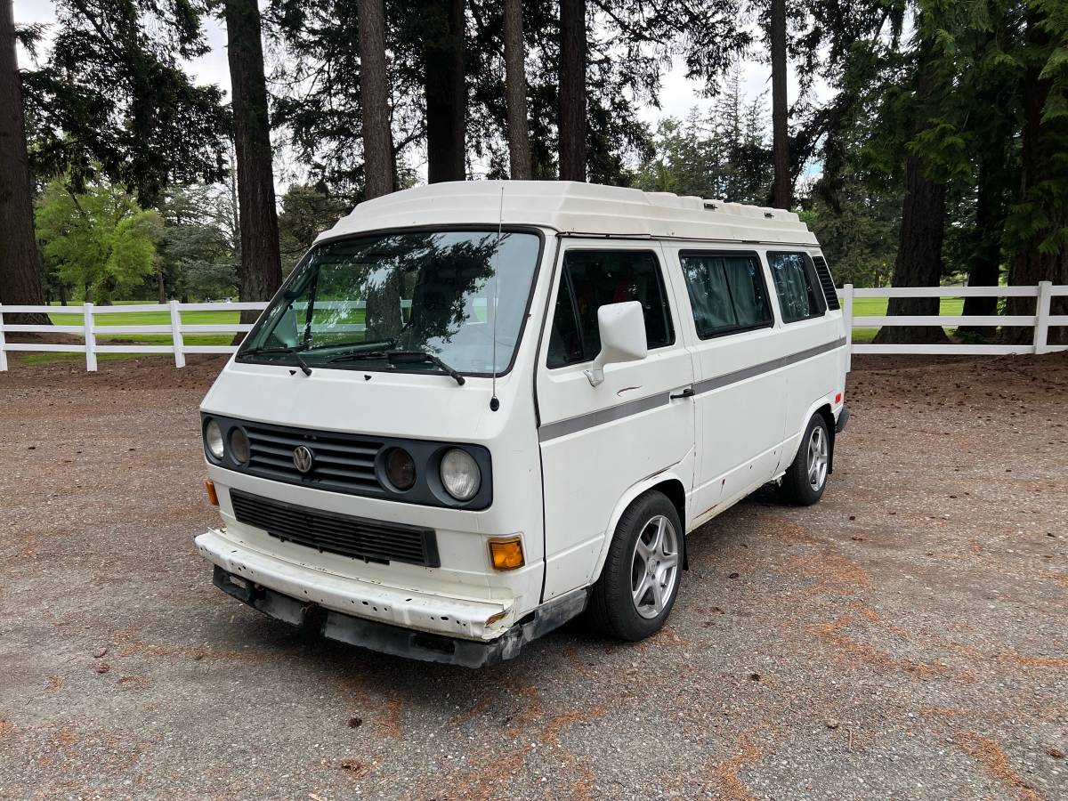Volkswagen-vanagon-camper-1990-5