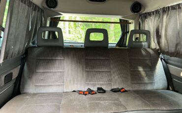 Volkswagen-vanagon-camper-1990-7