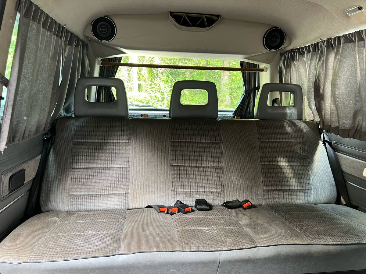 Volkswagen-vanagon-camper-1990-7