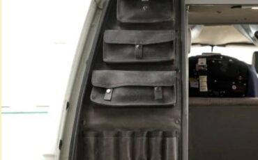 Volkswagen-vanagon-camper-1991-silver-2