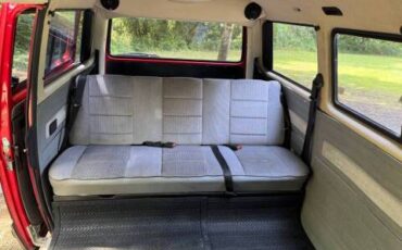 Volkswagen-vanagon-gl-carat-1991-red-10