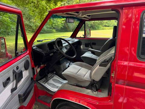 Volkswagen-vanagon-gl-carat-1991-red-7