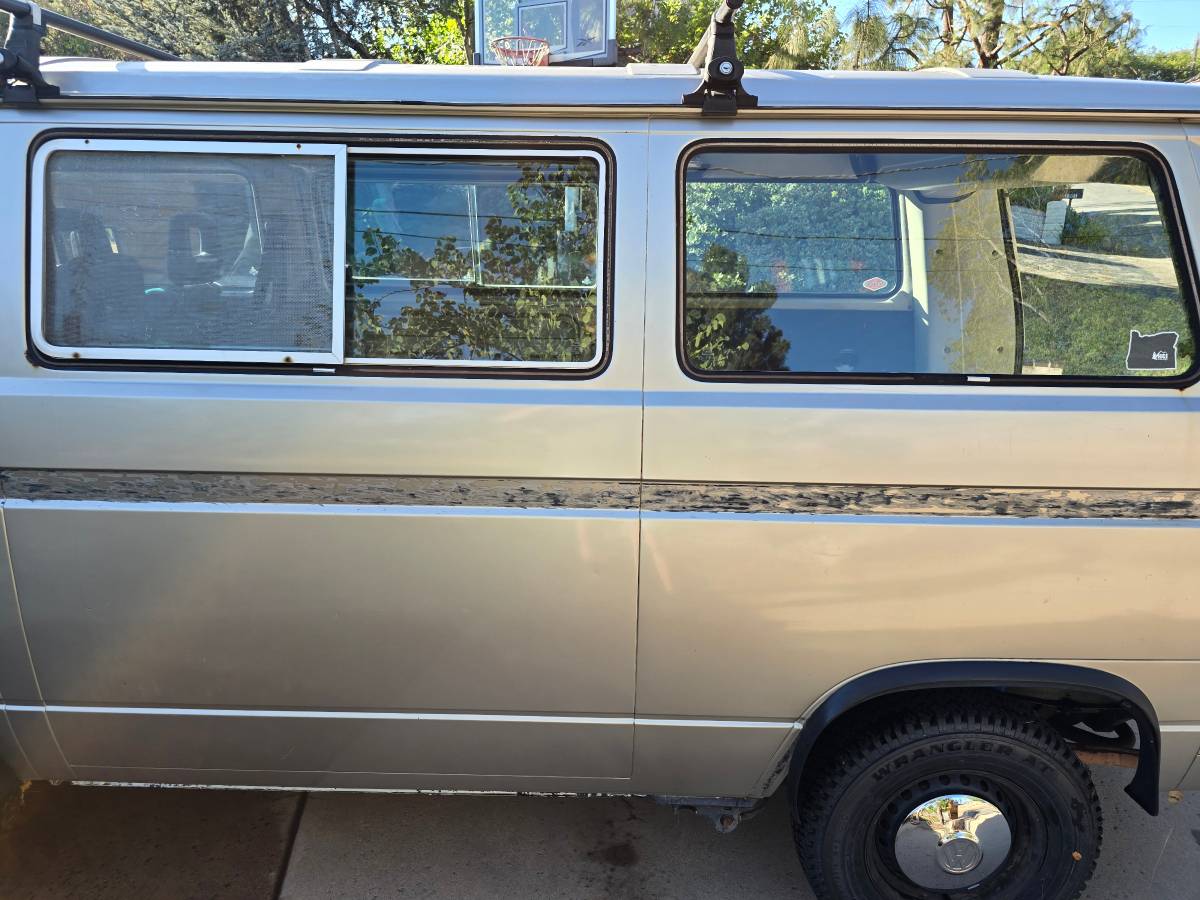 Volkswagen-vanagon-l-1986-15