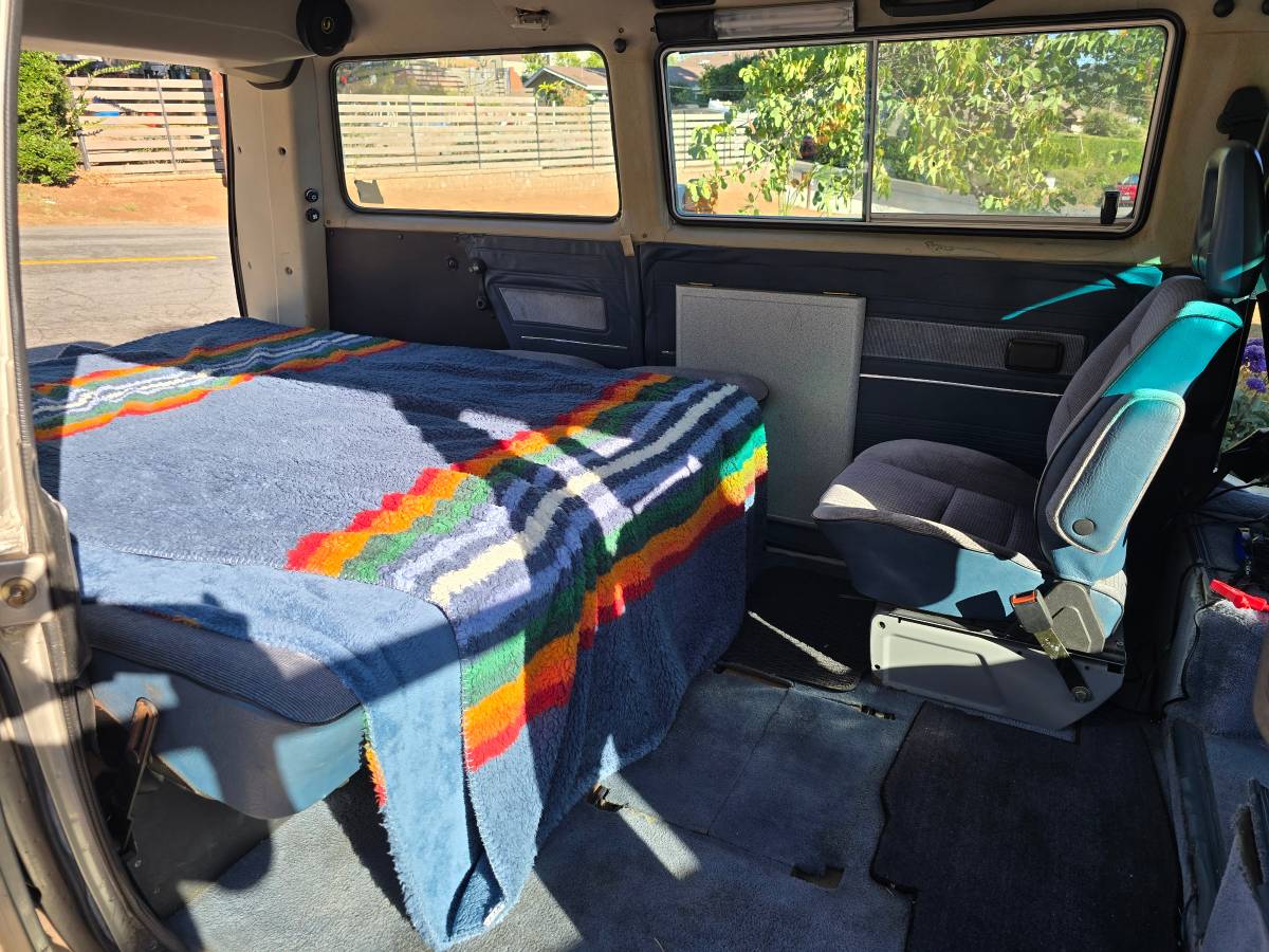Volkswagen-vanagon-l-1986-20