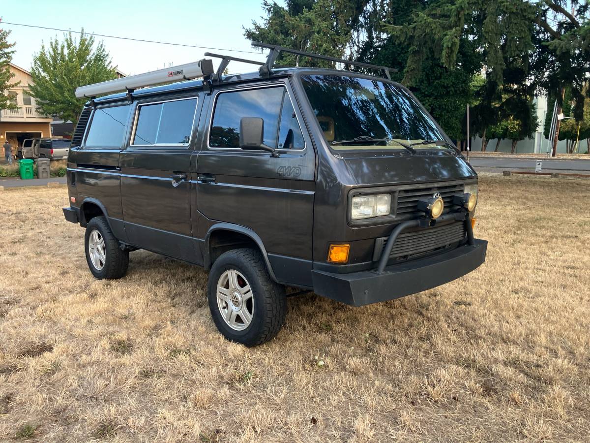 Volkswagen-vanagon-syncro-1987-brown-2