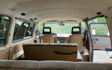 Volkswagen-vanagon-syncro-1987-brown-3