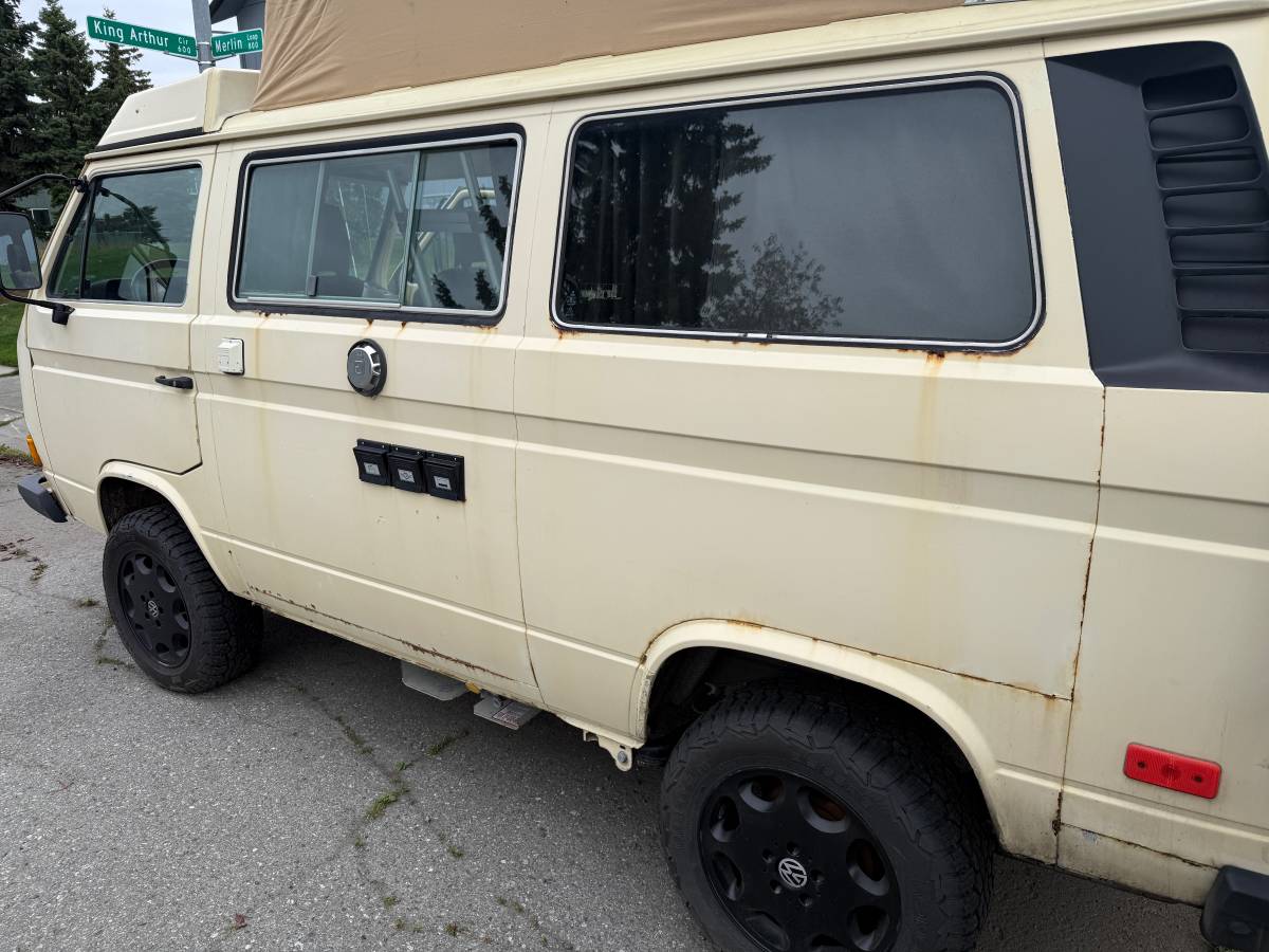 Volkswagen-vanagon-westfalia-1980-brown-15