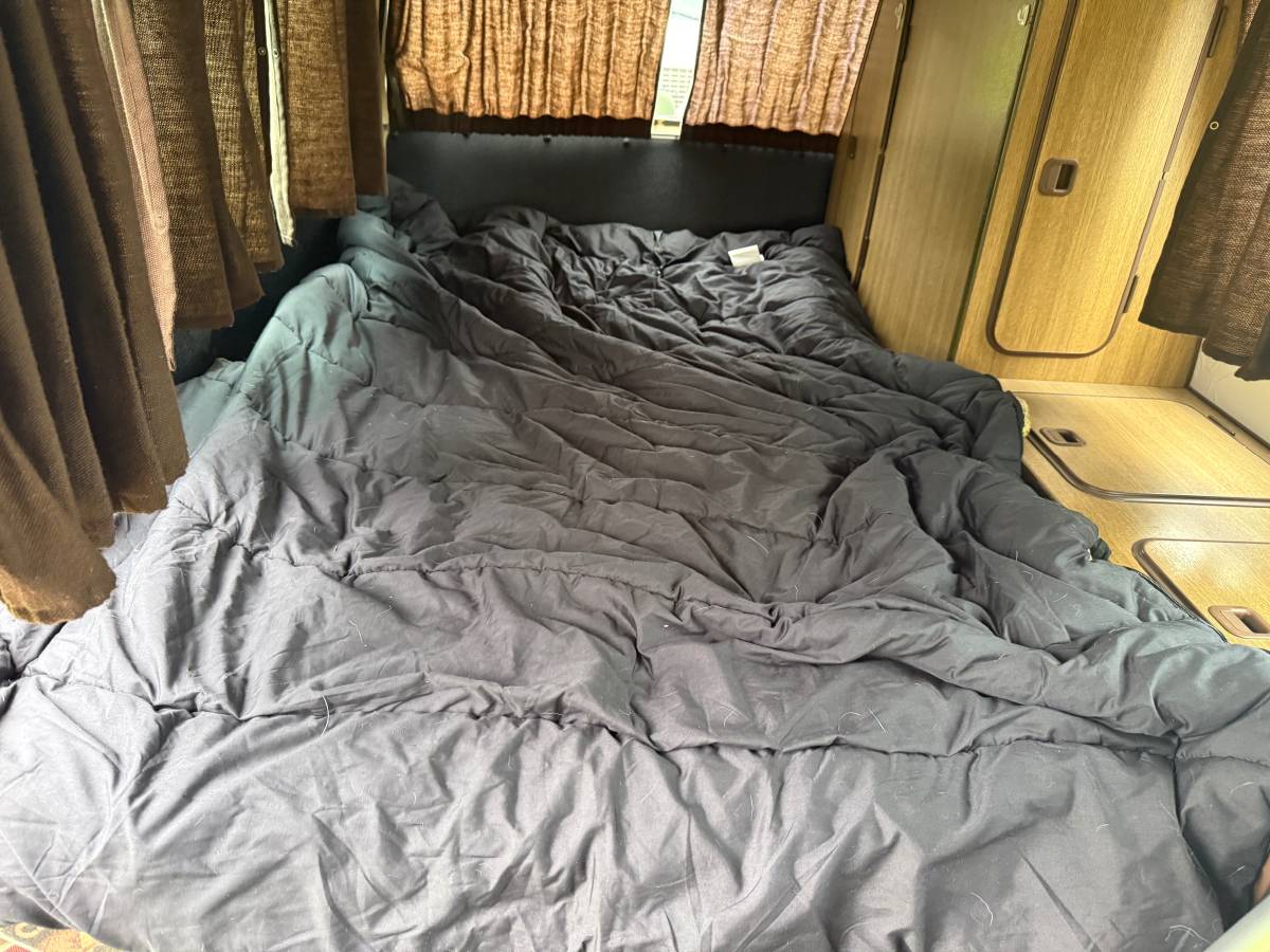 Volkswagen-vanagon-westfalia-1980-brown-7