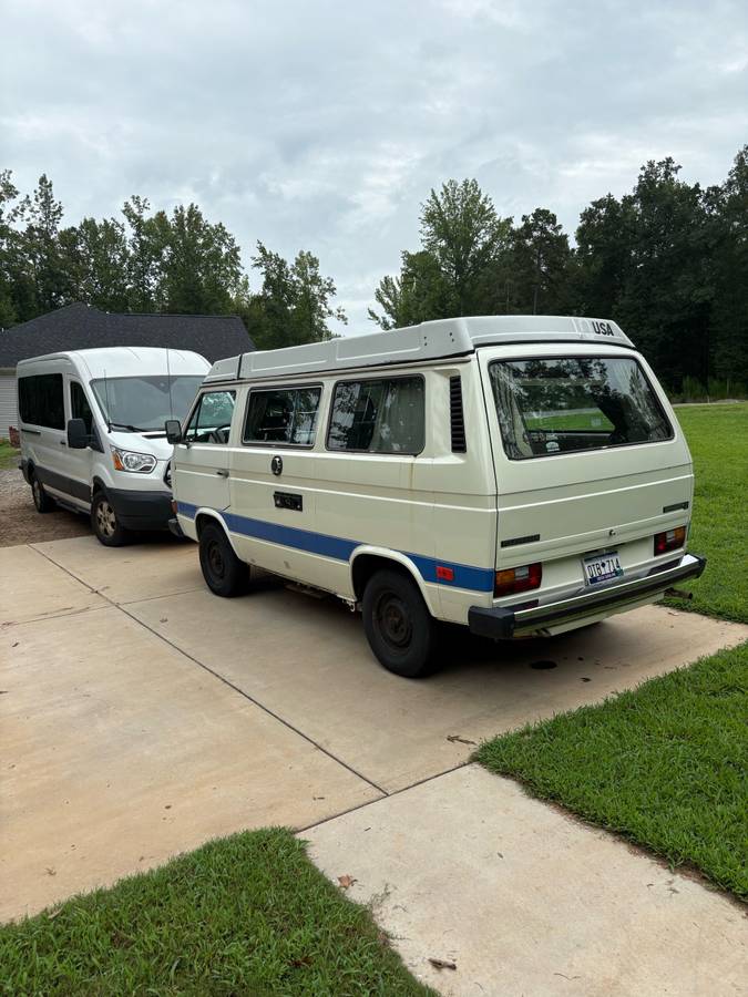 Volkswagen-vanagon-westfalia-1983-white-1
