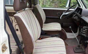 Volkswagen-vanagon-westfalia-1983-white-4