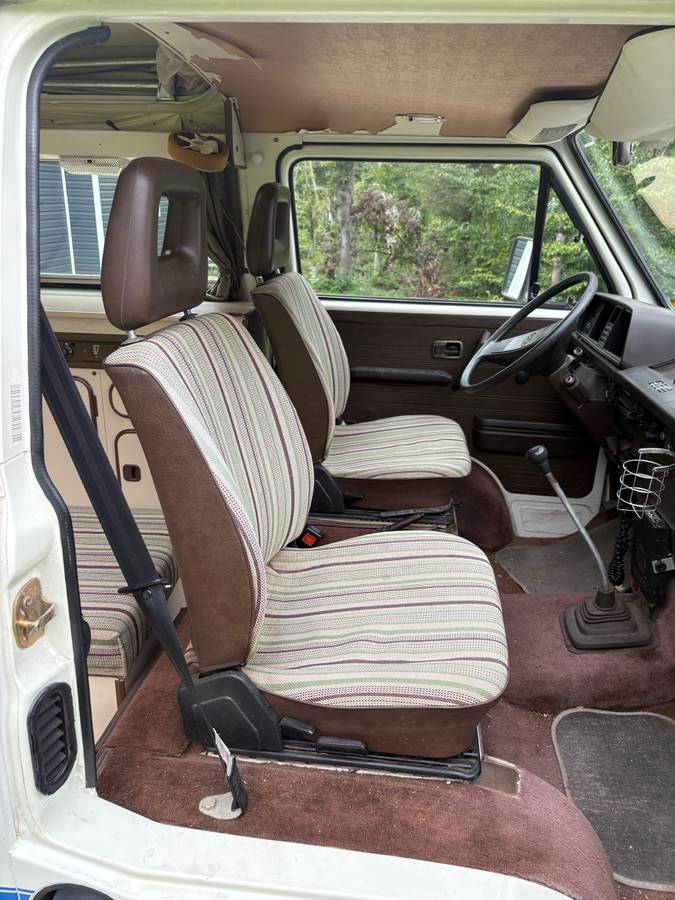 Volkswagen-vanagon-westfalia-1983-white-4