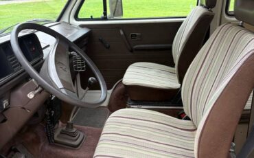 Volkswagen-vanagon-westfalia-1983-white-5