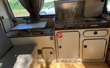 Volkswagen-vanagon-westfalia-1984-brown-10