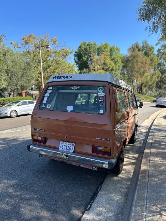 Volkswagen-vanagon-westfalia-1984-brown-3