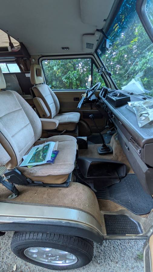 Volkswagen-vanagon-westfalia-1985-brown-4