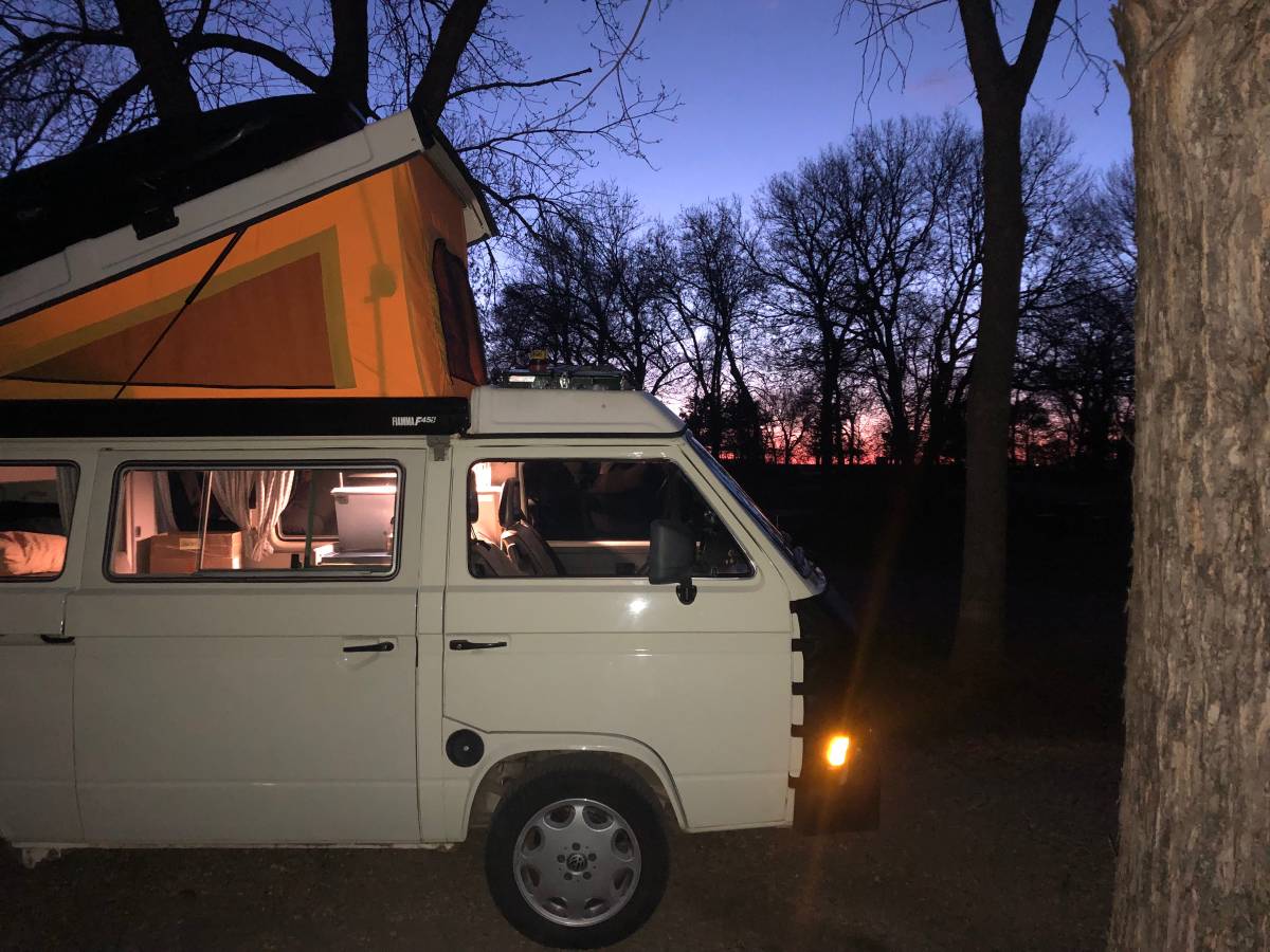 Volkswagen-vanagon-westfalia-1987-3