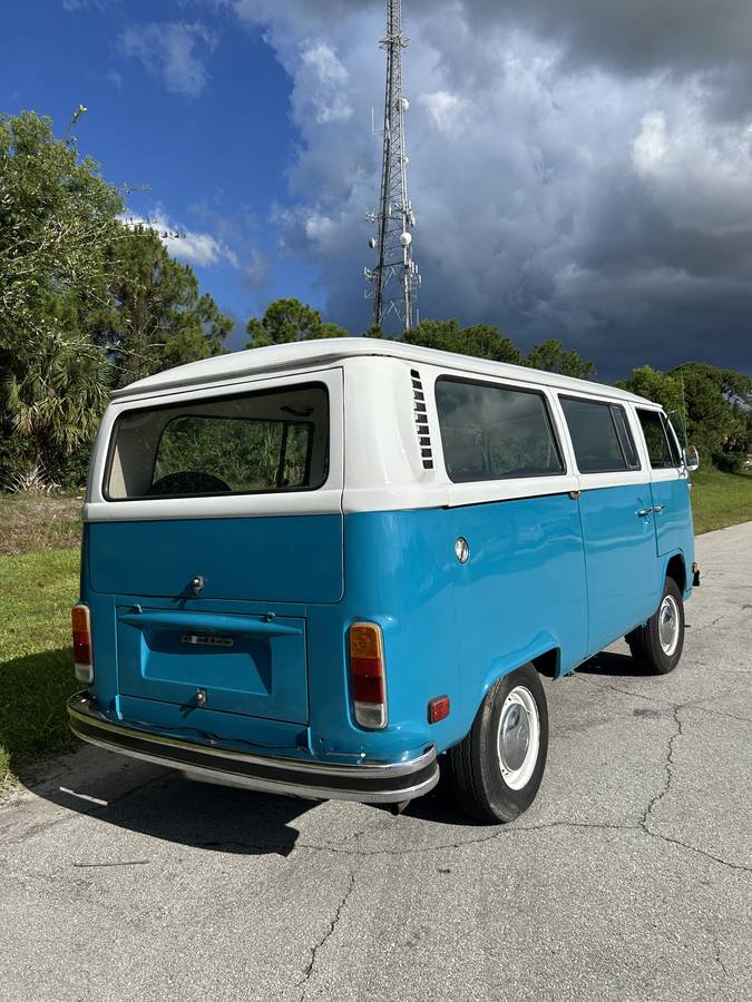 Volkswagen-vw-transporter-bus-t2-bay-window-1977-blue-3