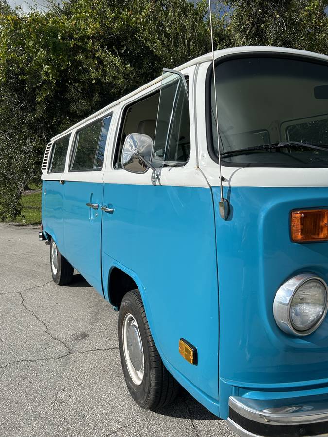 Volkswagen-vw-transporter-bus-t2-bay-window-1977-blue-6