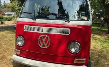 Volkswagen-westfalia-camper-1971-custom-1