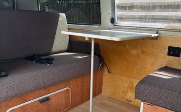 Volkswagen-westfalia-camper-1971-custom-4