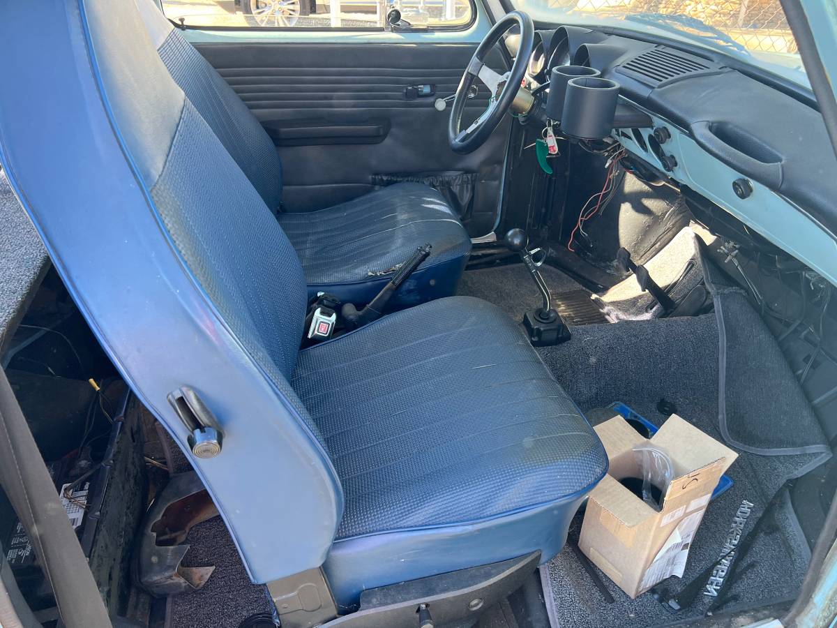 Volkswagon-1973-blue-4