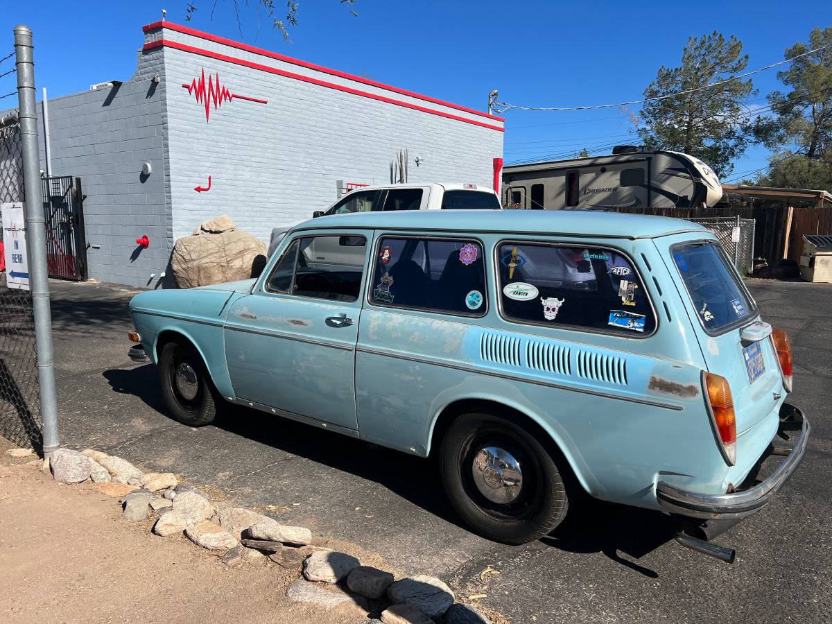 Volkswagon-1973-blue-8