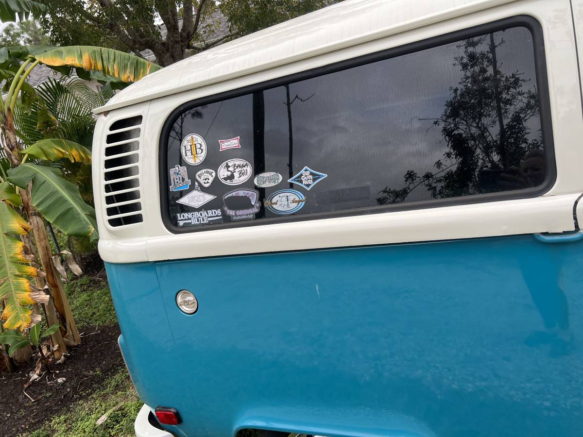 Volkswagon-1977-blue-3