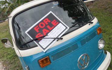Volkswagon-1977-blue-4