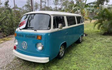 Volkswagon-1977-blue-5