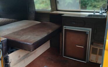 Volkswagon-camper-2-type-bus-1977-5