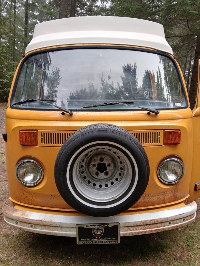 Volkswagon-camper-2-type-bus-1977