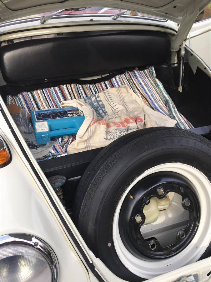 Volkwagen-bug-1965-white-1