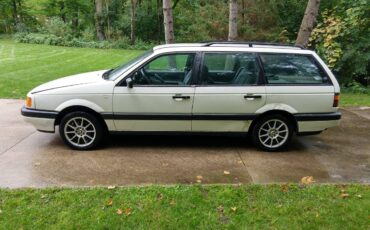 Volswagen-passat-diesel-1991-white-1