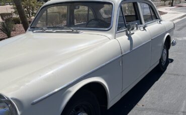 Volvo-122-S-1966-Sedan-11