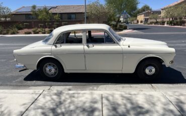 Volvo-122-S-1966-Sedan