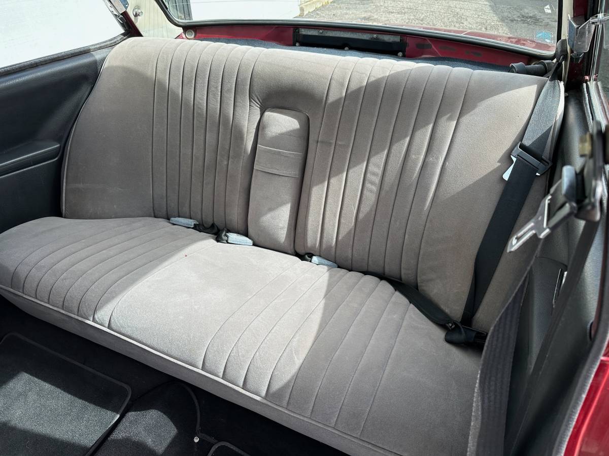 Volvo-142s-1974-14