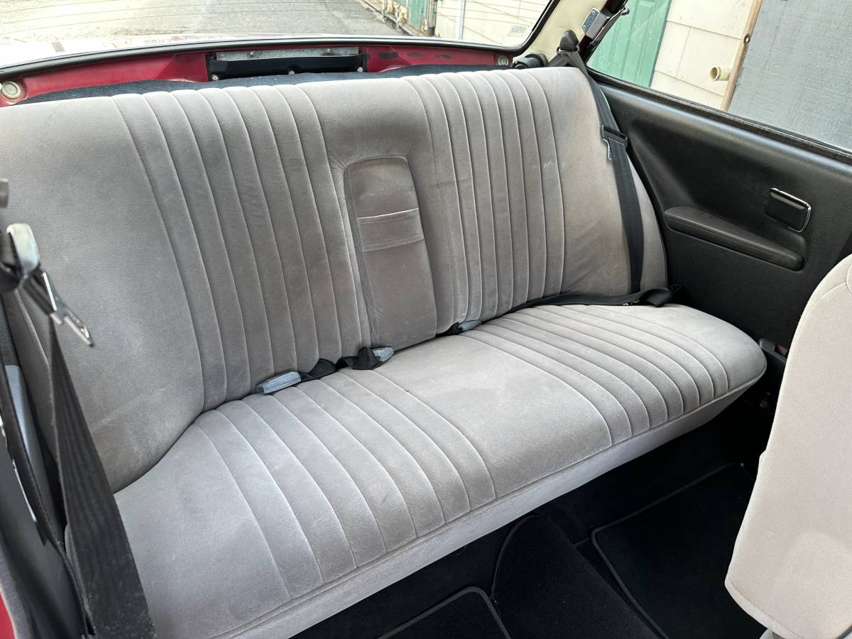 Volvo-142s-1974-15
